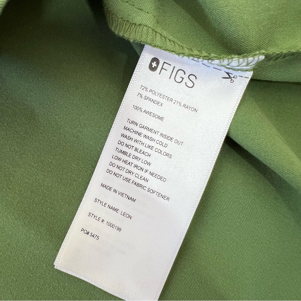 Figs Green Leon Scrub Top - Picture 15 of 15